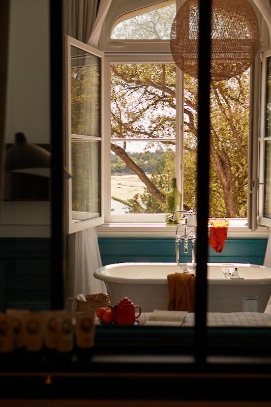 Hotel Le Nessay 4*